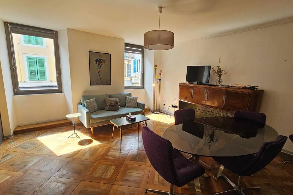 Coeur De Ville Au Pied Du Funiculaire 托农莱班 外观 照片